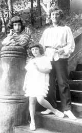 ベルリンでのシャガールとベラとイダ1923年